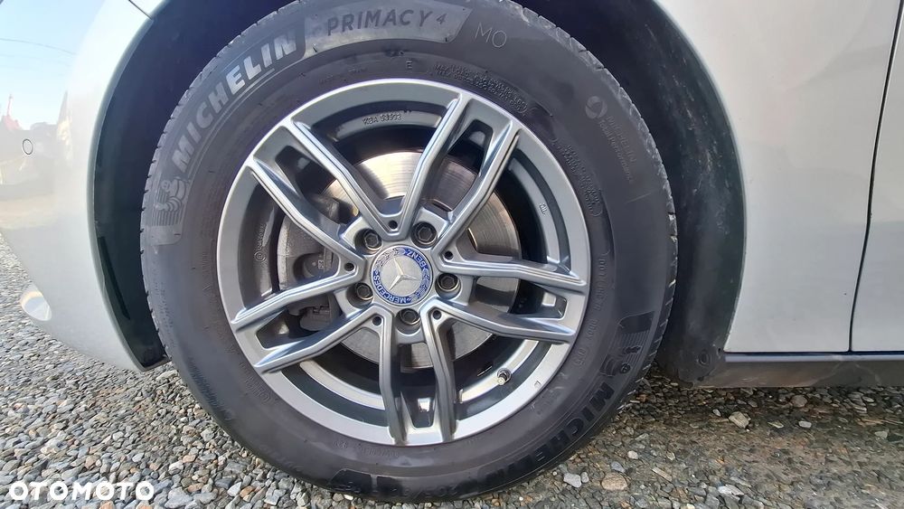Mercedes-Benz Klasa B 180 d 8G-DCT Style - 7