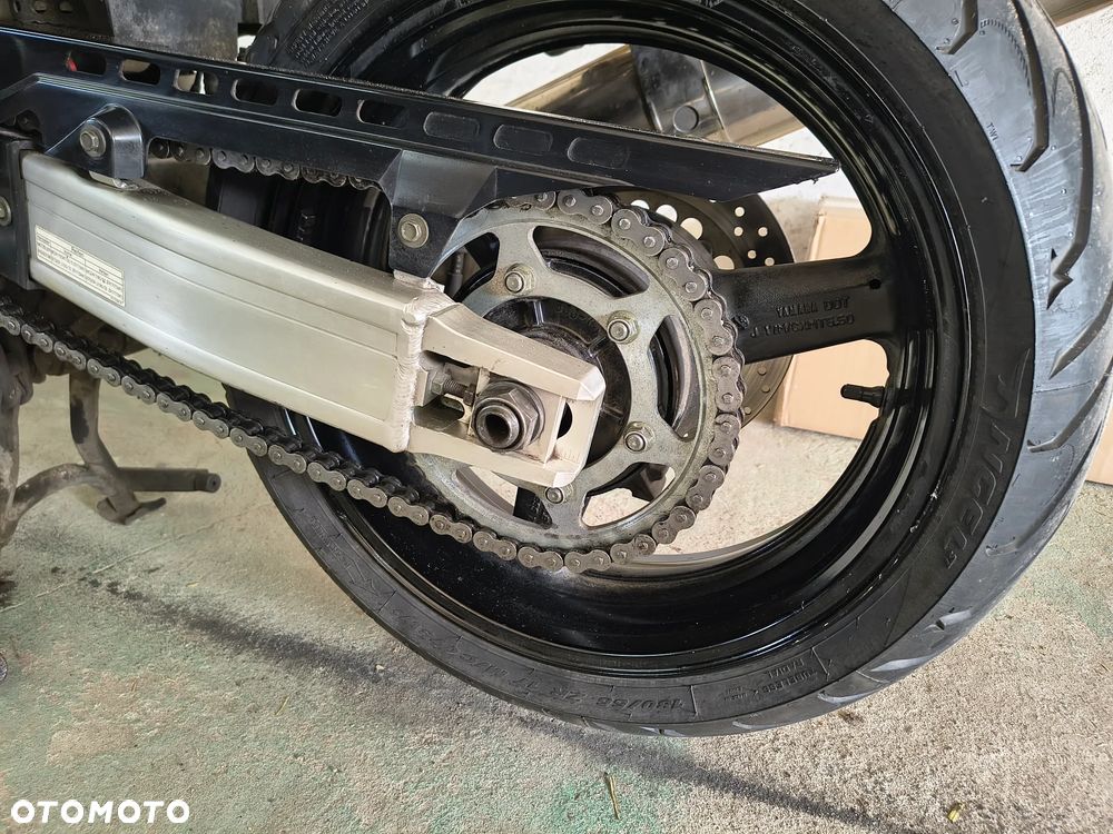 Yamaha FZS - 8