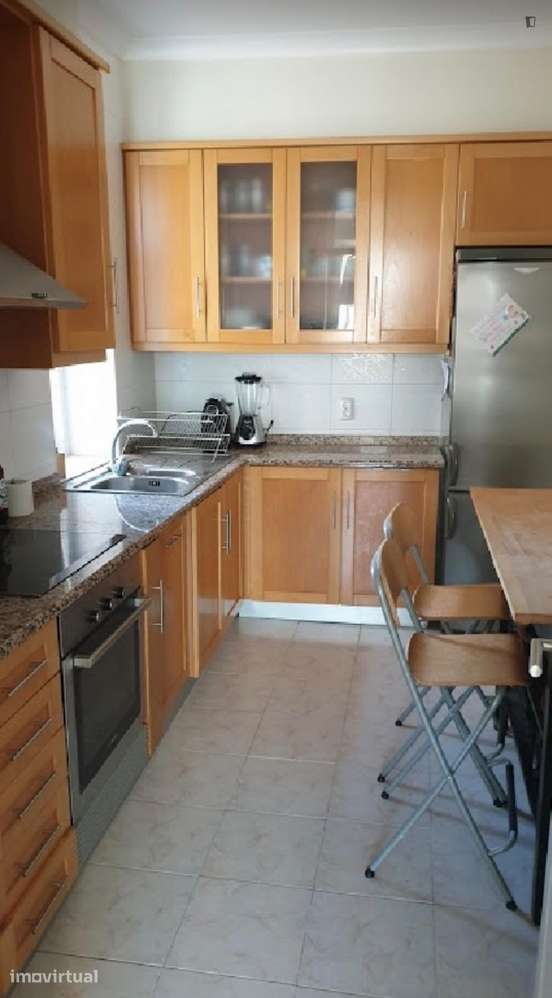 Quarto - localizado em Arroios Lisbon - Grande imagem: 4/9