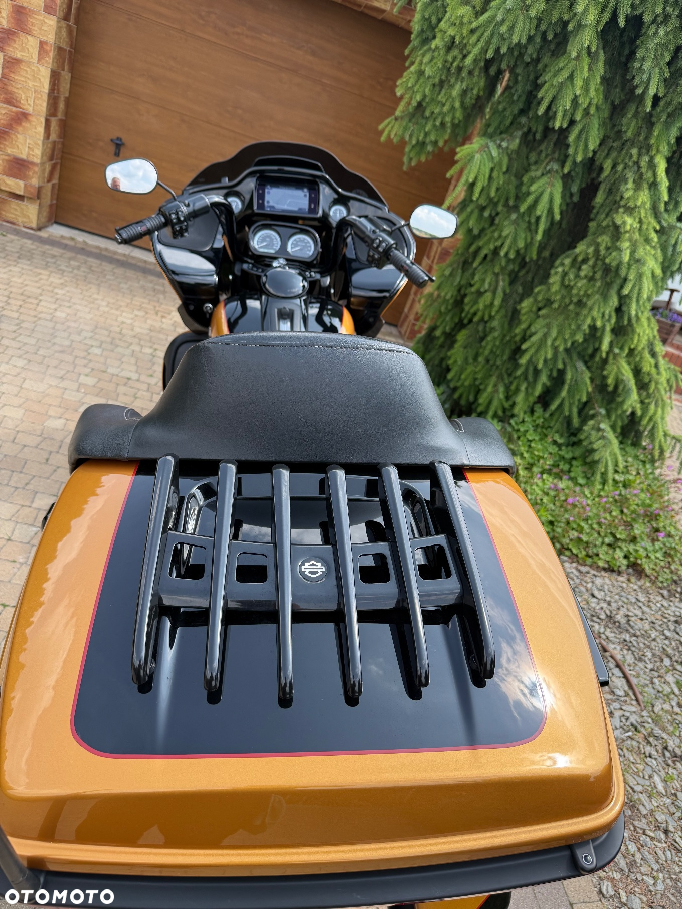 Harley-Davidson Touring Road Glide - 24