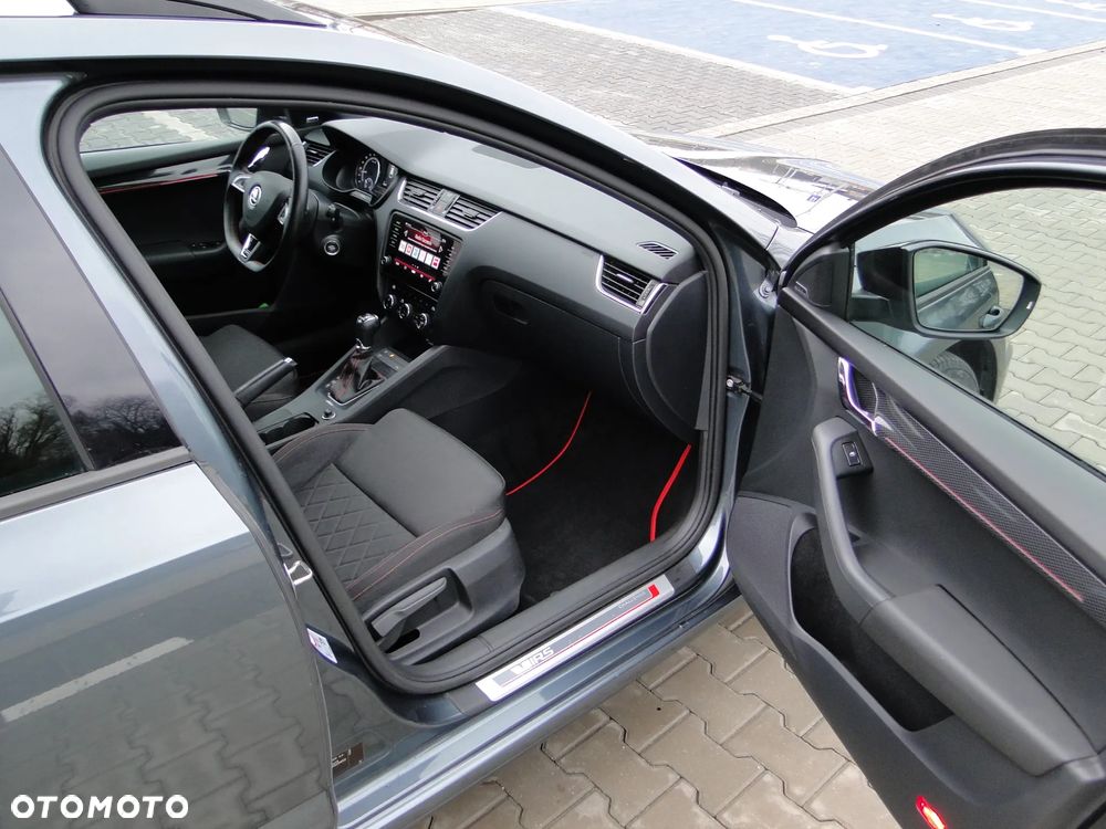 Skoda Octavia 2.0 TDI RS Challenge DSG - 12