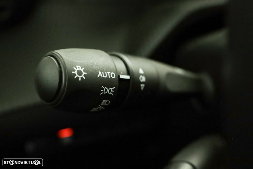 Peugeot 2008 1.2 PureTech Allure Pack - 14