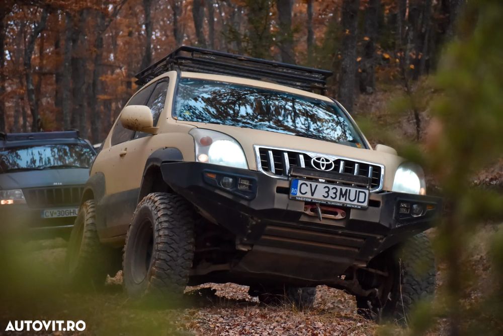 Toyota Land Cruiser - 1