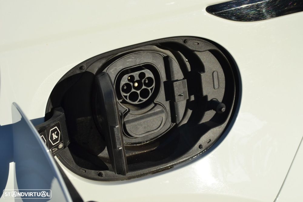 Land Rover Range Rover Evoque 1.5 P300e AWD SE Auto - 50