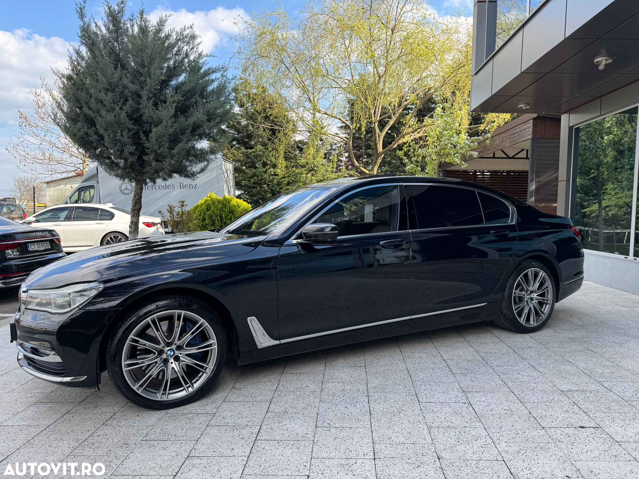 BMW Seria 7 750Ld xDrive - 29