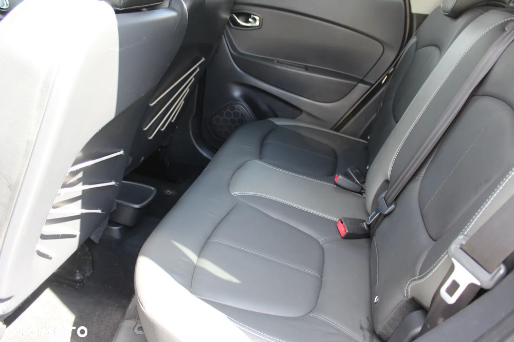 Renault Captur TCe 120 EDC Helly Hansen - 11