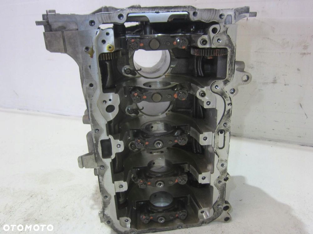 BMW X1 F48 B46 B46A20B F30 F20 X3 G01 BLOK SILNIKA 7647104 1025331 - 9