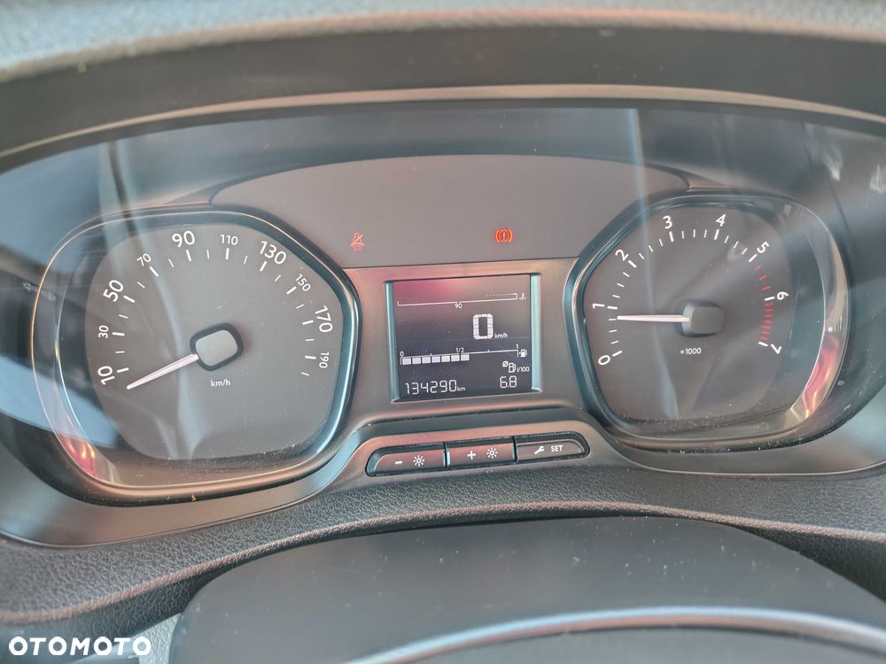 Peugeot Expert - 8
