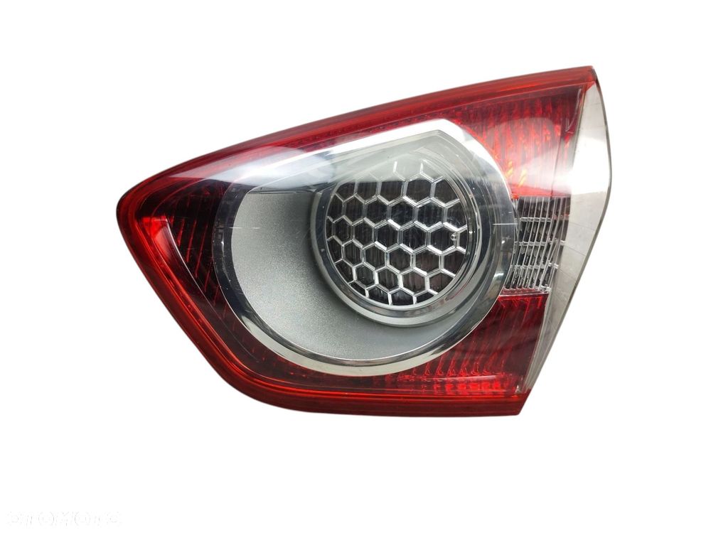 LAMPA PRAWY TYŁ W KLAPE FORD KUGA MK1 (2008-2010) 2.0 TDCI 136KM 8V41-13A602-AD - 1