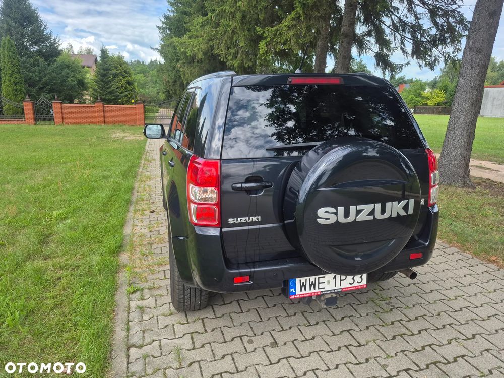 Suzuki Grand Vitara 2.4 De Luxe - 12