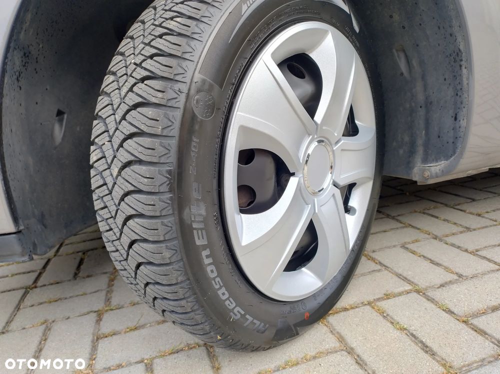 Renault Clio 1.2 16V 75 Dynamique - 19
