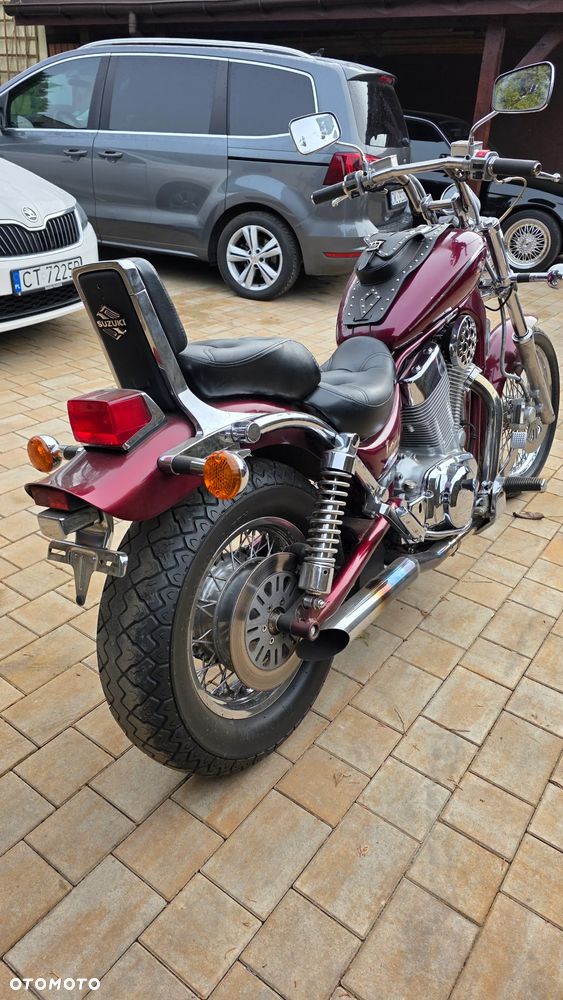 Suzuki Intruder - 9