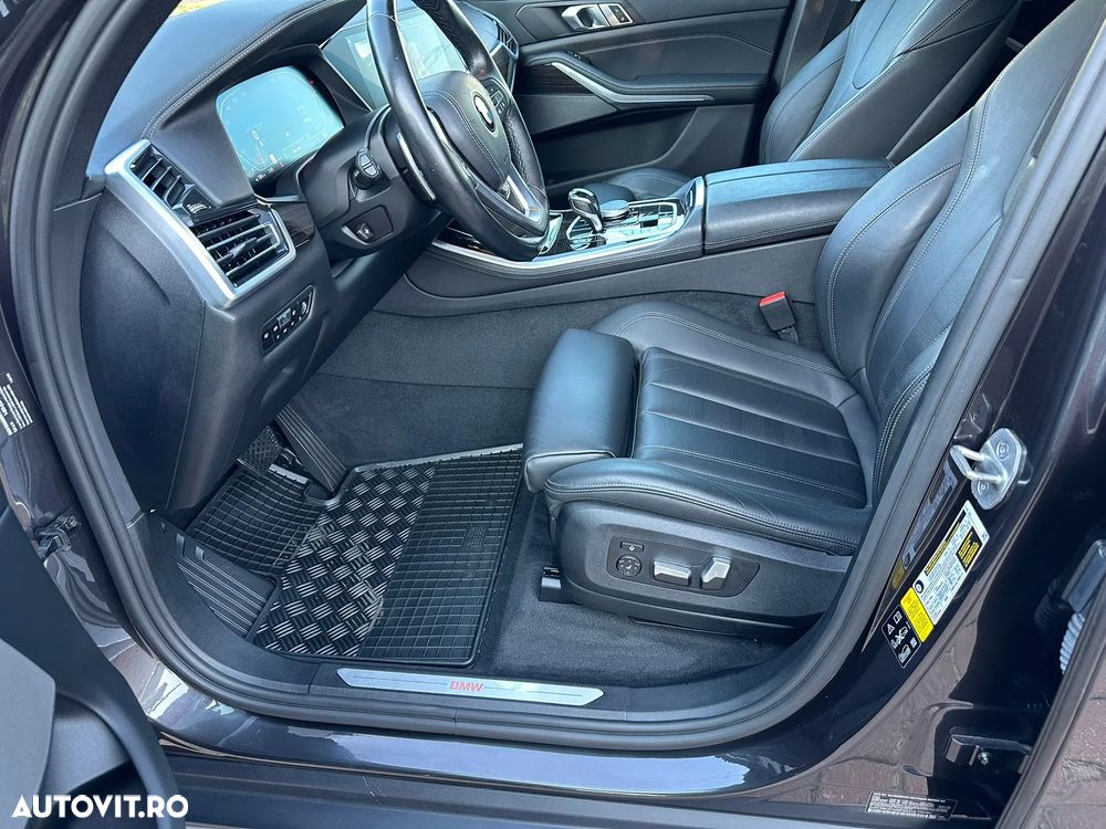 BMW X5 xDrive40i - 12