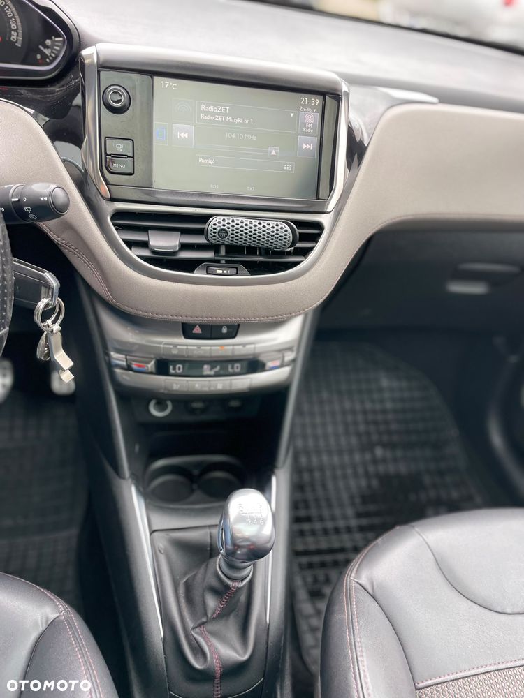 Peugeot 208 1.6 e-HDi Allure STT - 8