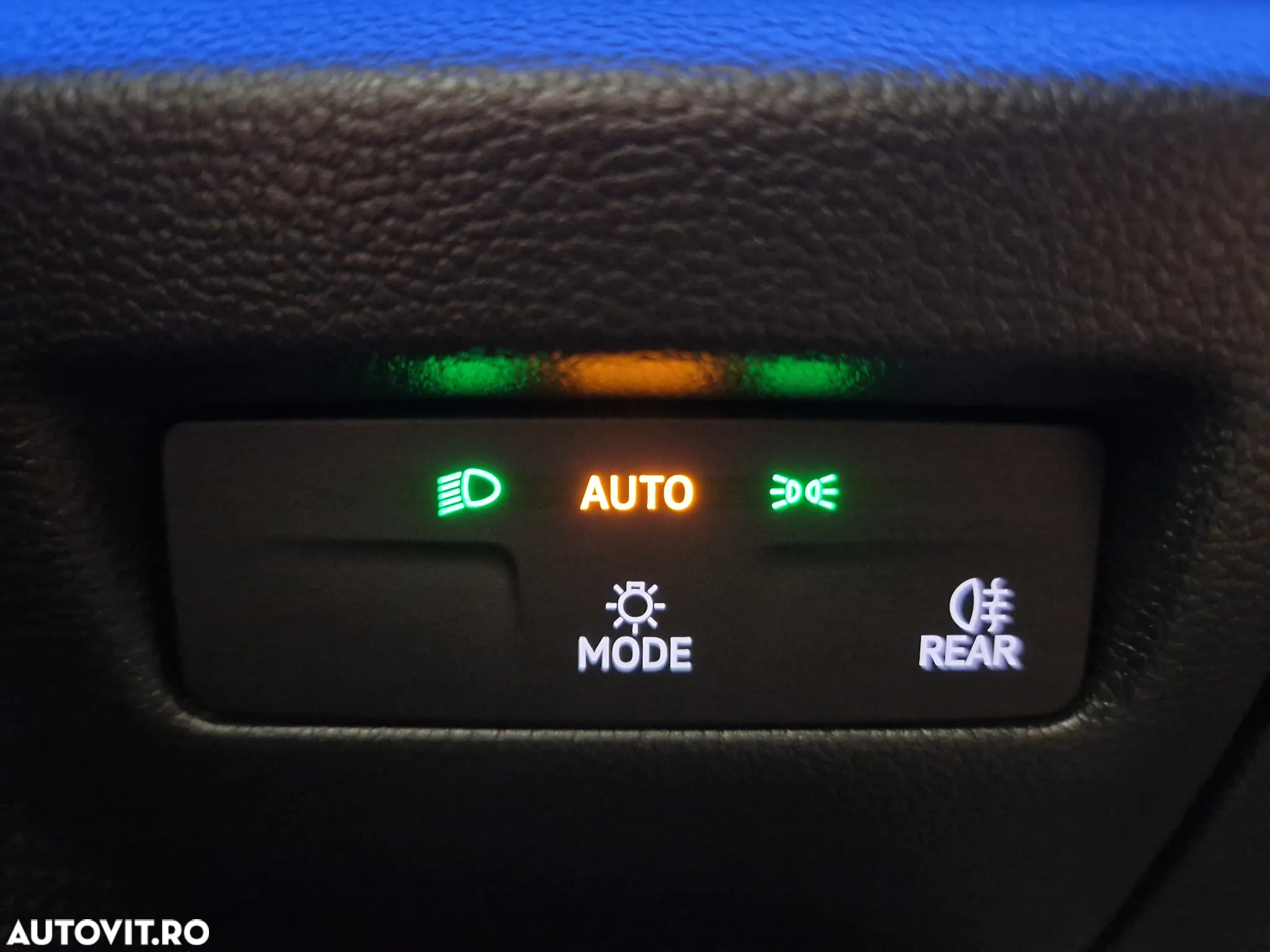Volkswagen Passat Variant 1.5 TSI ACT OPF DSG Comfortline - 18