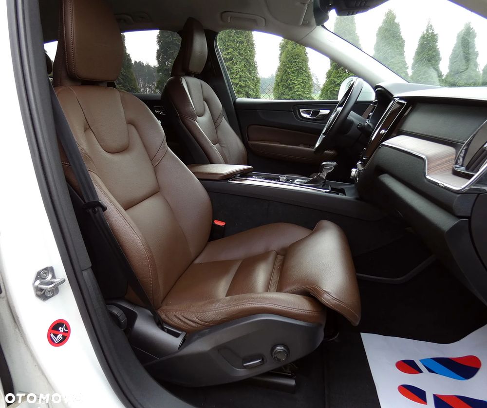 Volvo XC 60 D4 AWD Inscription - 37