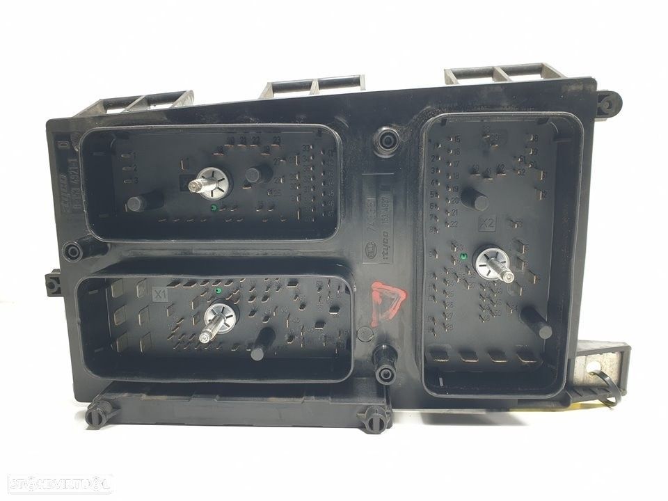 CAIXA RELÉS / FUSÍVEIS OPEL ASTRA H 2005 -13206754 - 2