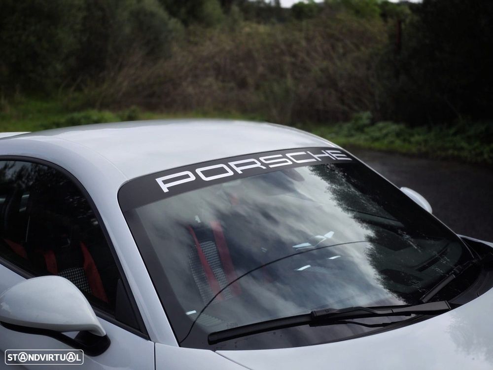 Porsche Cayman GT4 - 30