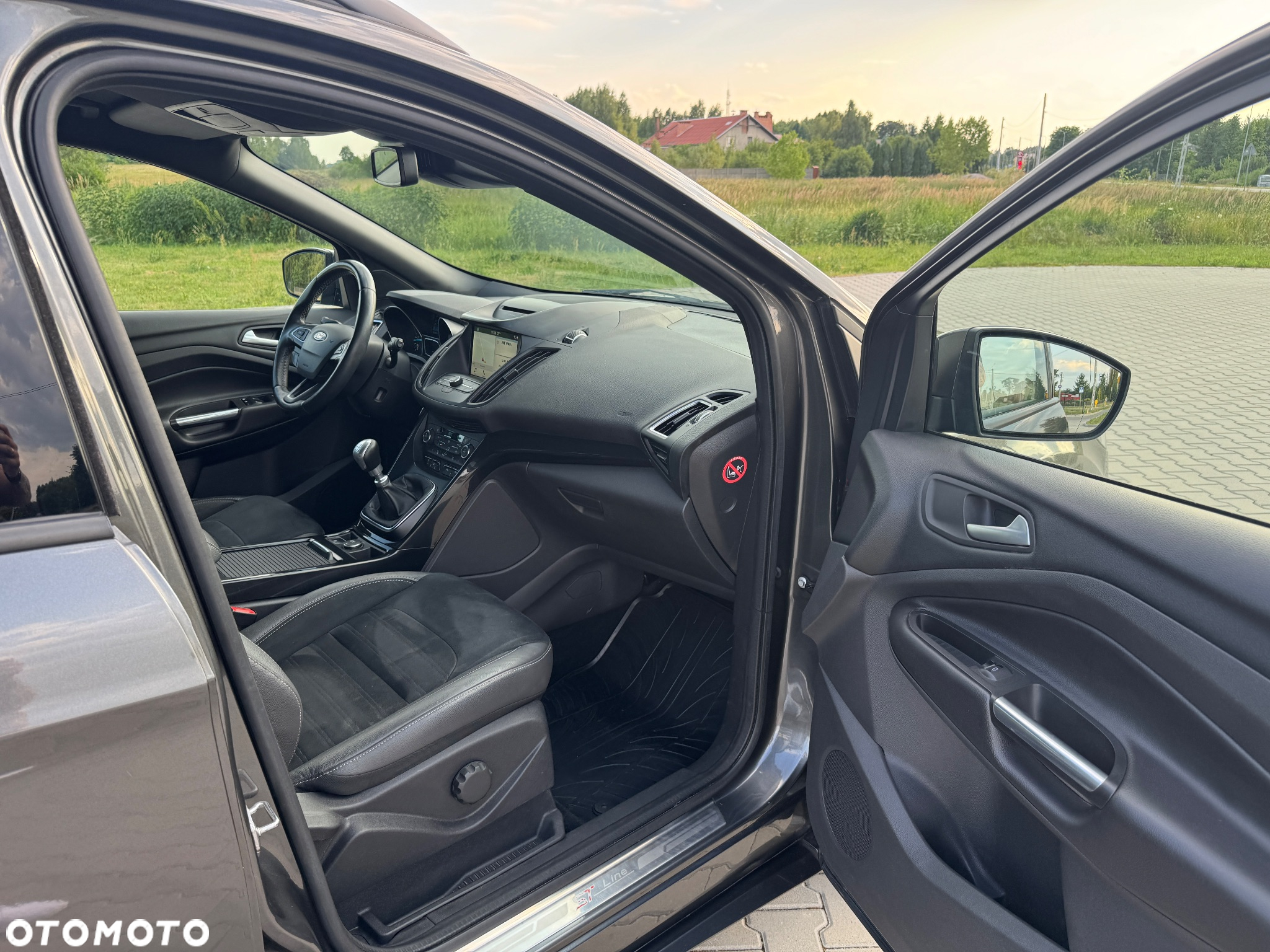 Ford Kuga 2.0 TDCi 4x4 ST-Line - 22