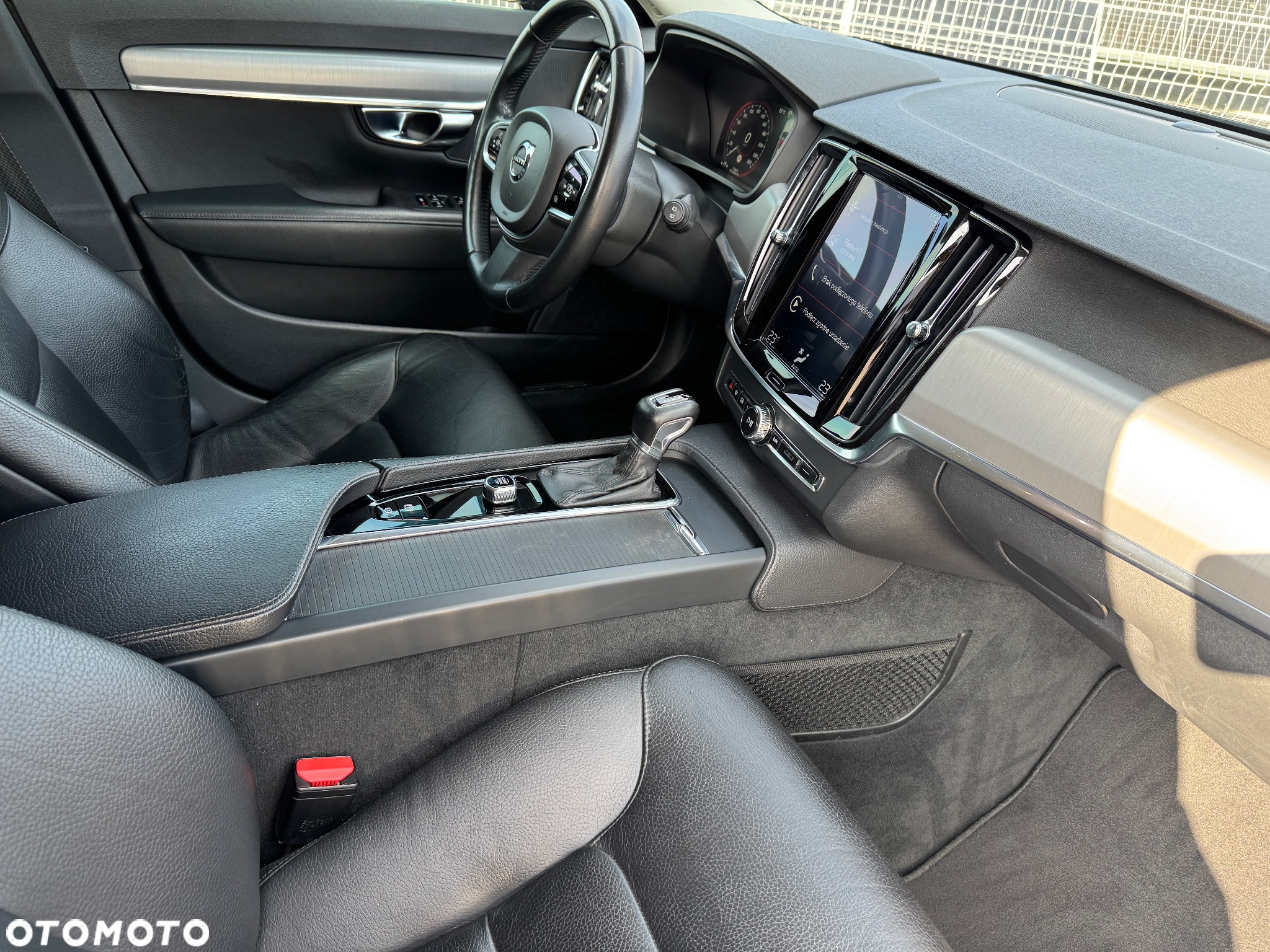 Volvo V90 D5 AWD Geartronic Momentum Pro - 20