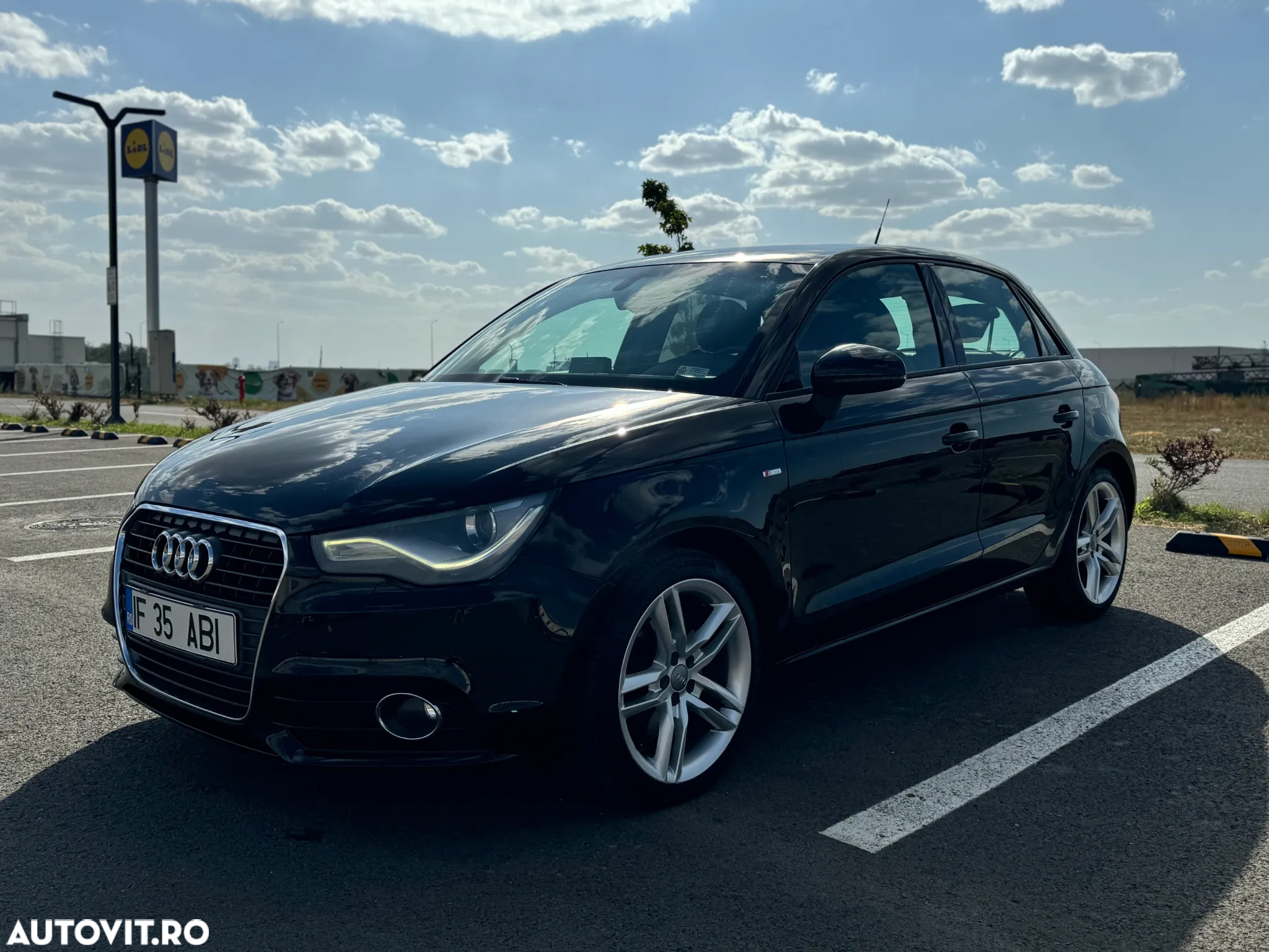 Audi A1 1.4 TFSI Sportback S tronic S line edition m. S line Sportpaket - 2