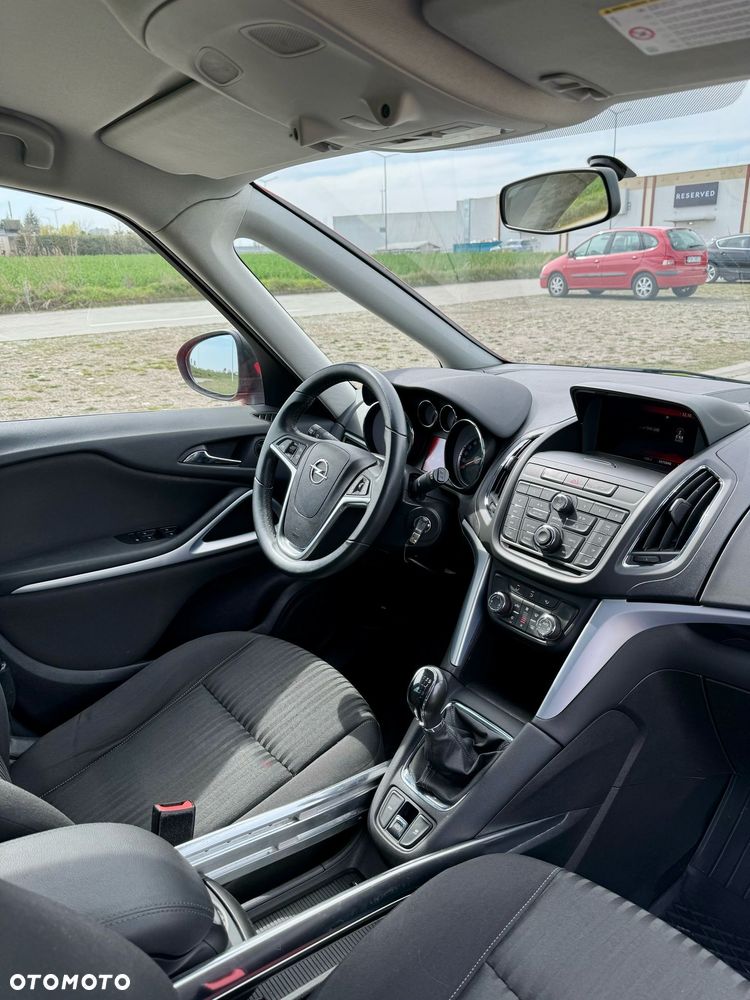Opel Zafira 1.6 T SIDI Enjoy S&S - 20