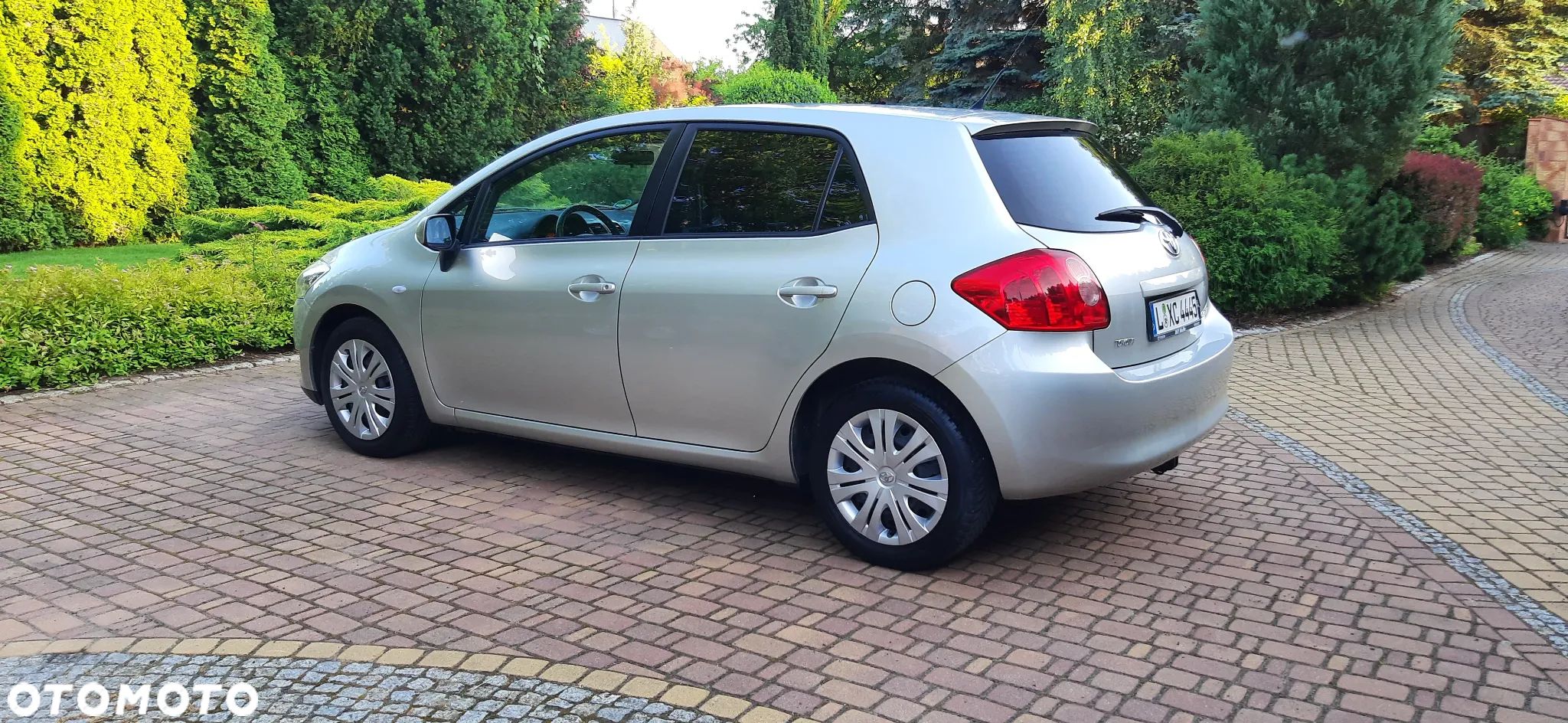 Toyota Auris - 1