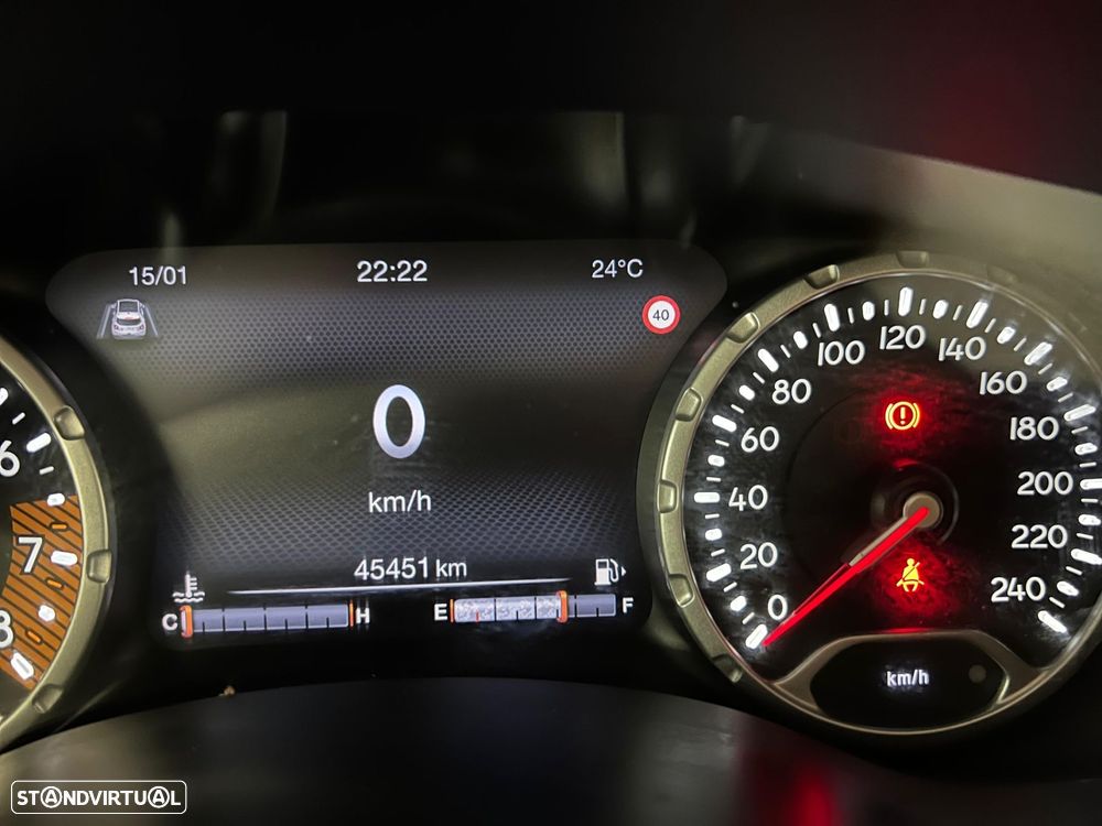 Jeep Renegade 1.0 T Limited - 25