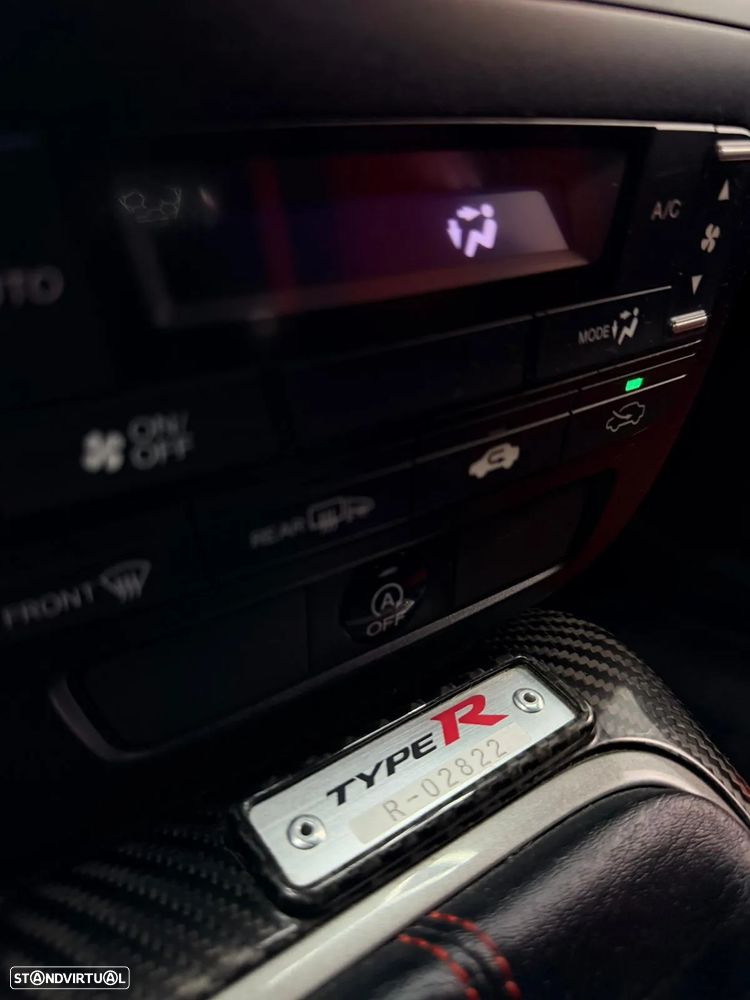 Honda Civic 2.0 VTEC Turbo Type R - 27