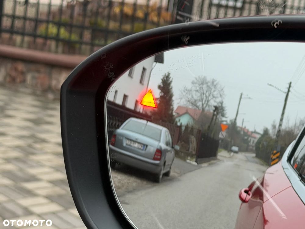 Nissan Qashqai 1.3 DIG-T N-Connecta DCT - 29