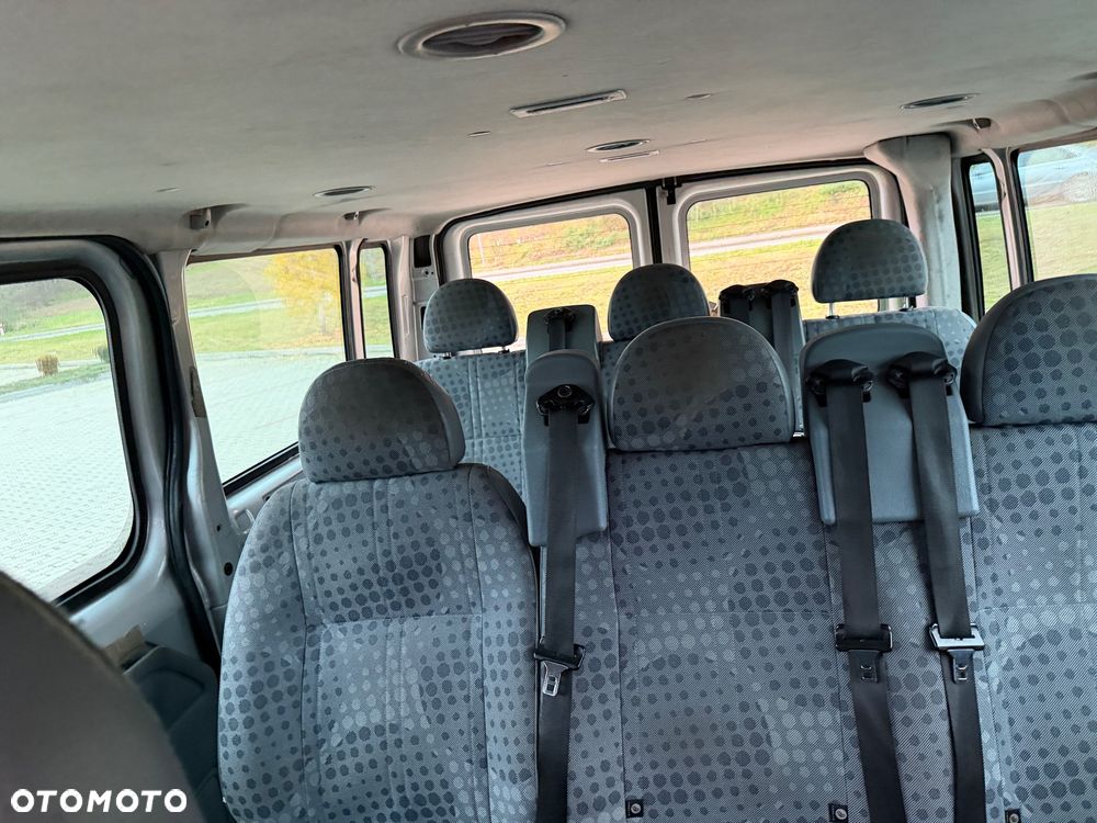 Ford Transit - 11