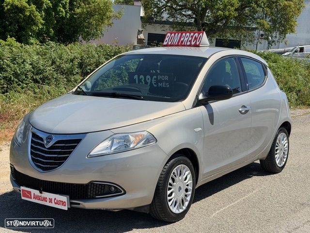 Lancia Ypsilon 1.2 8v Platinum - 2