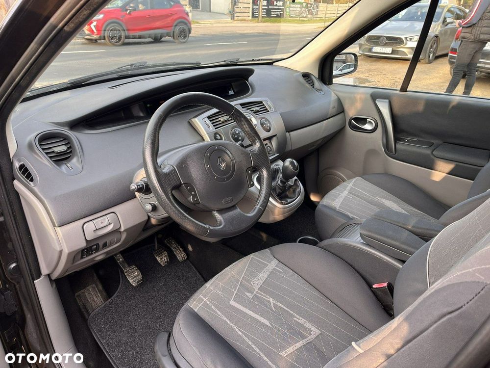 Renault Scenic - 11