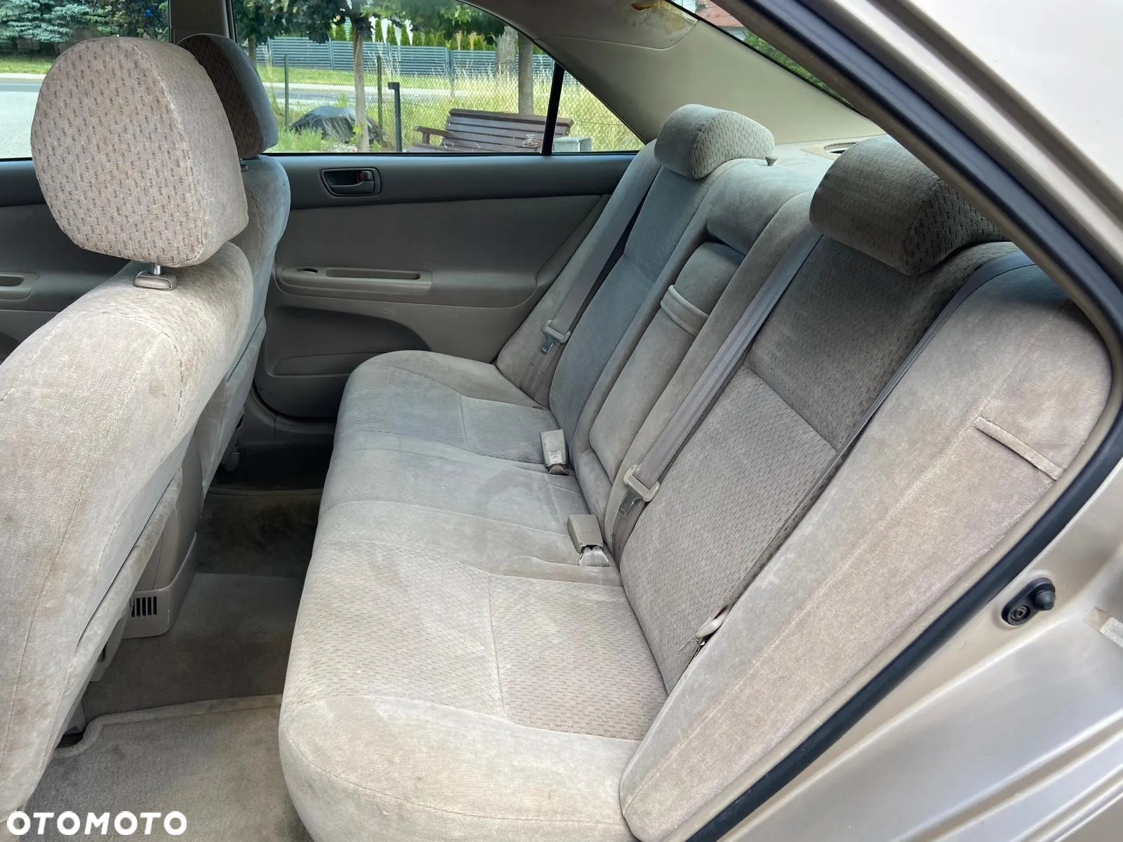 Toyota Camry 2.4 XLE - 9