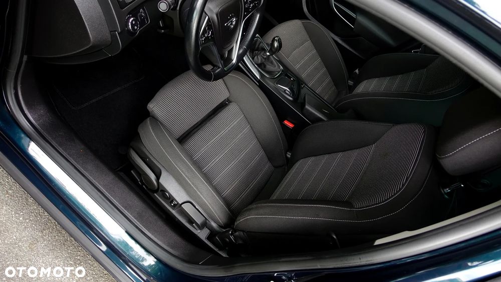 Opel Insignia 2.0 CDTI Cosmo S&S - 4