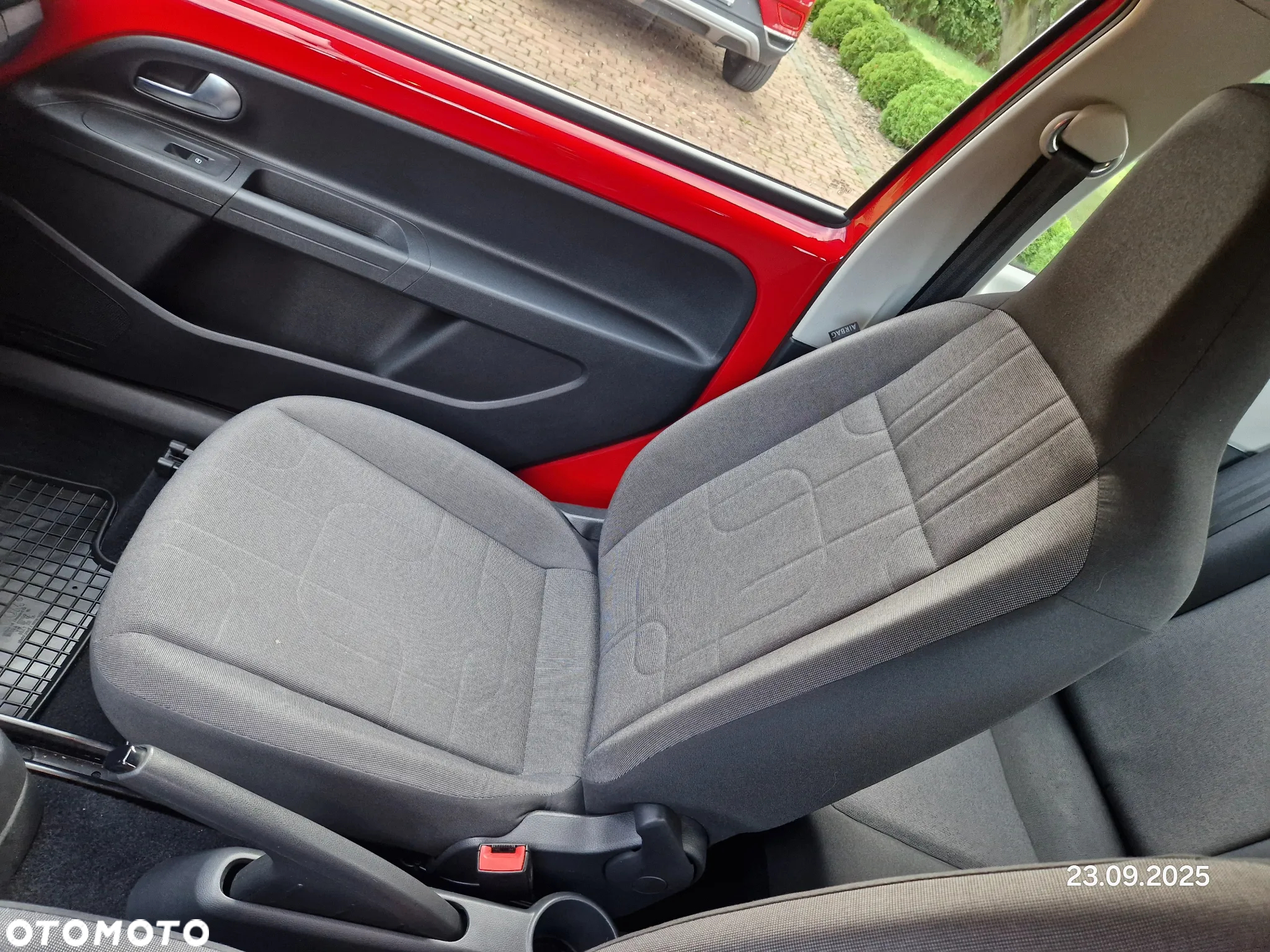 Volkswagen up! 1.0 move - 13