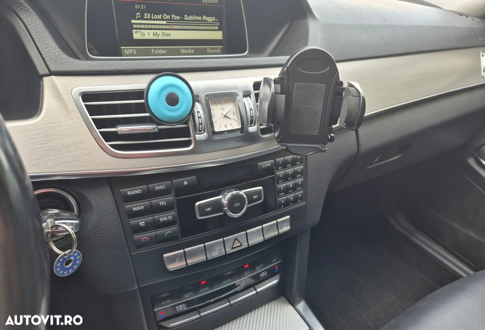 Mercedes-Benz E 200 CDI - 11