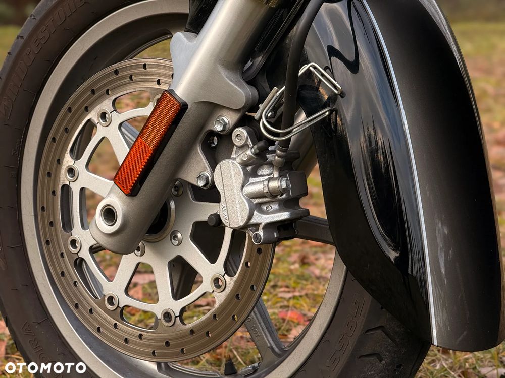 Suzuki VL 1500 Intruder LC - Boulevard C90 - 17