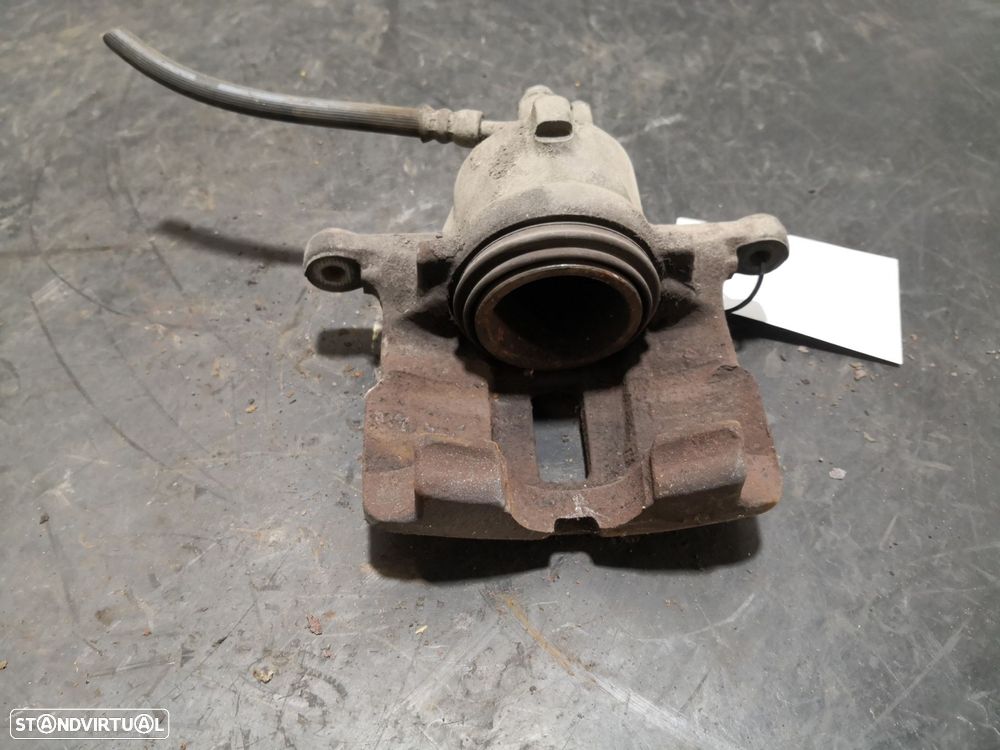 Pinça Frente Esq Nissan Almera Ii Hatchback (N16) - 1