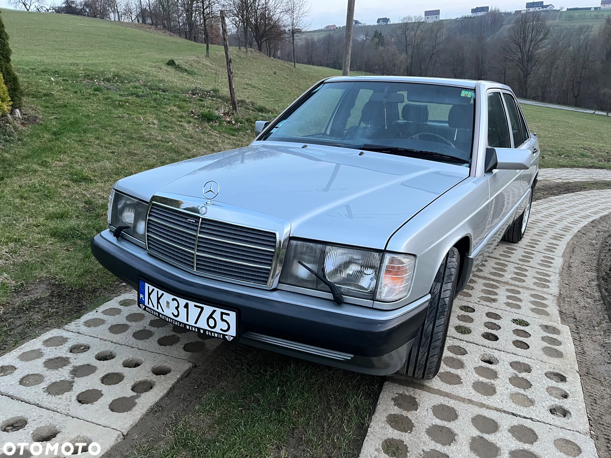Mercedes-Benz W201 (190) - 9