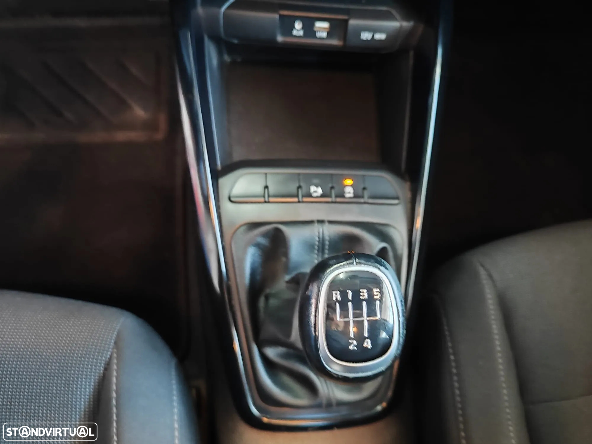 Kia Rio 1.0 T-GDi TX - 36