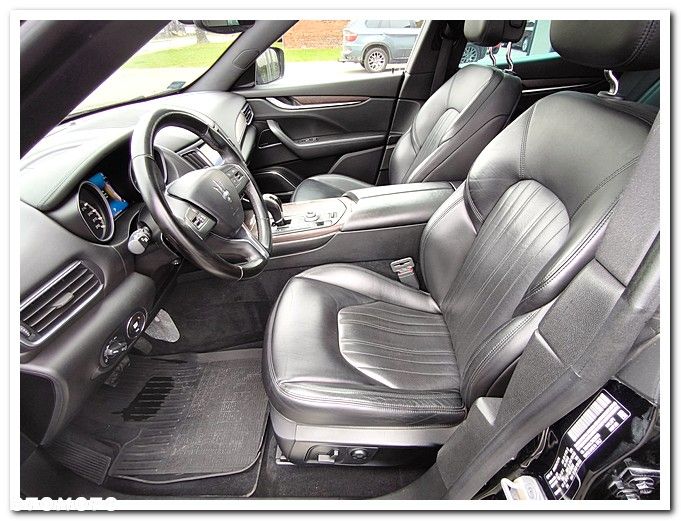 Maserati Levante Q4 Executive - 28