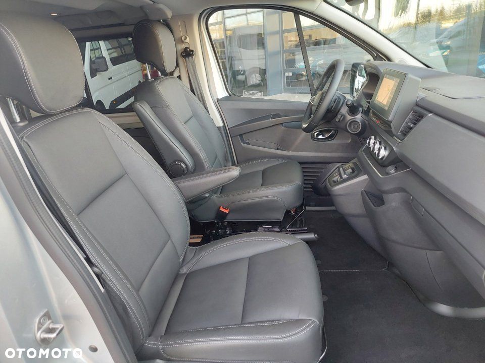 Renault Trafic - 10