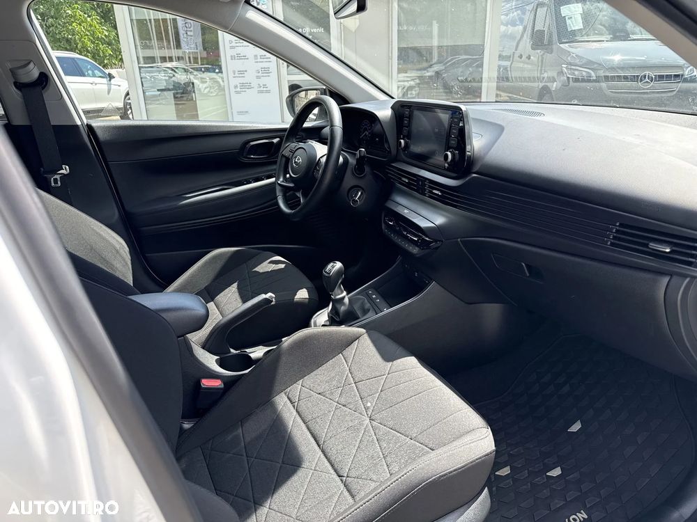 Hyundai Bayon 1.0 T-GDI M-Hybrid 100 CP 6iMT Led Line - 13