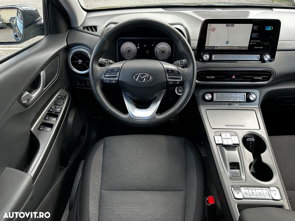 Hyundai KONA Premium - 8
