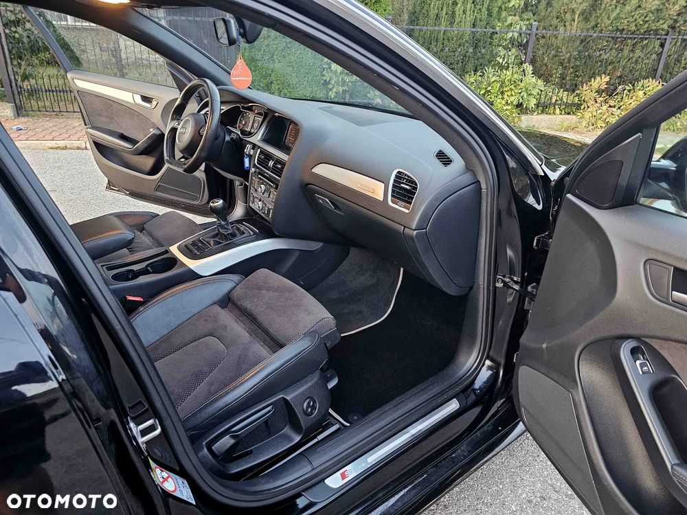 Audi A4 Limousine 1.8 TFSI quattro S line Sportpaket - 19