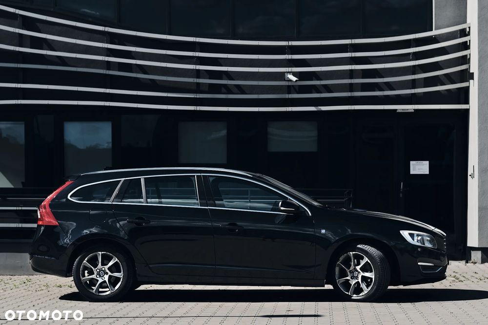 Volvo V60 D2 Ocean Race - 4