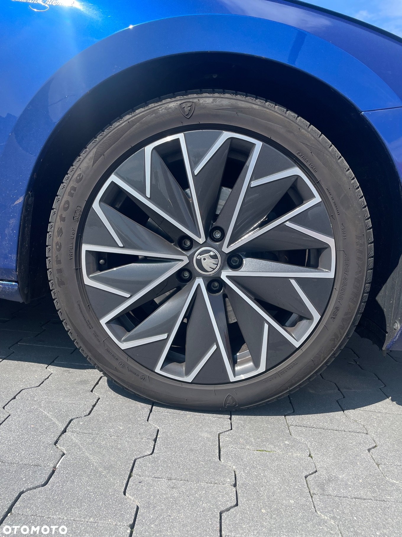 Skoda Superb 2.0 TDI L&K DSG - 3