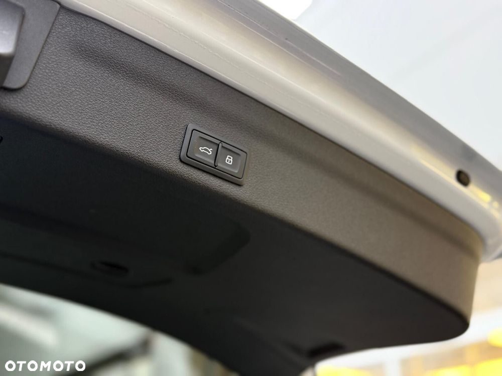 Audi A6 Allroad - 25