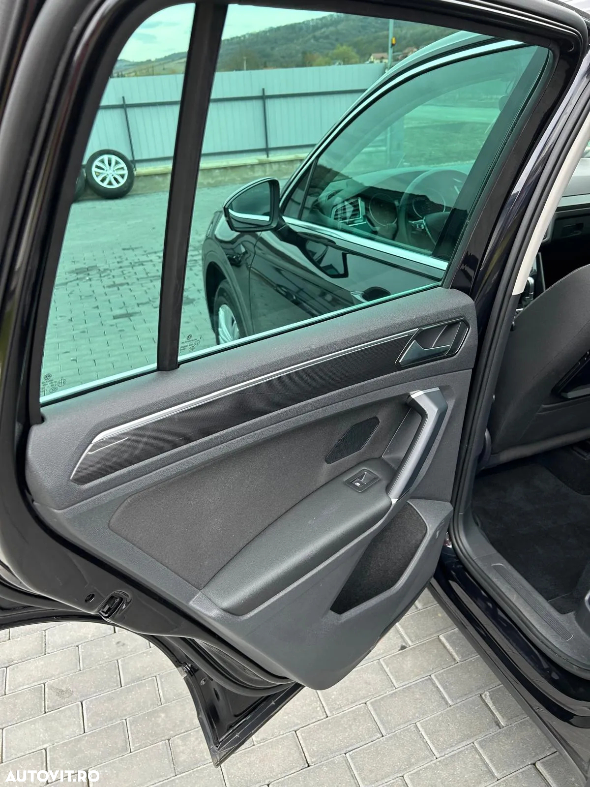 Volkswagen Tiguan 2.0 TDI 4Mot DSG Highline - 38
